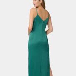 NWT Aidan by Aidan Mattox Ruffled Crepe Gown in Pine